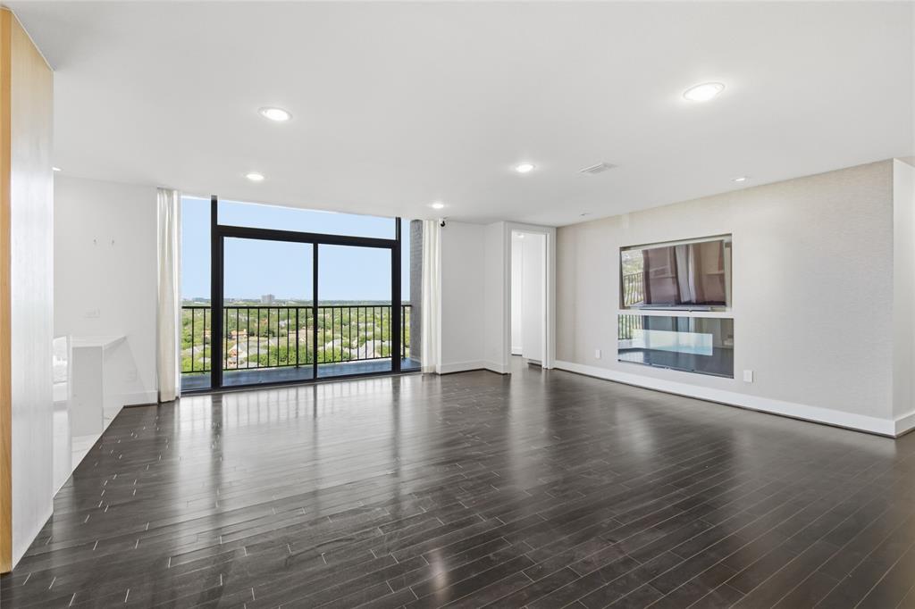 5200 Keller Springs Road 1331