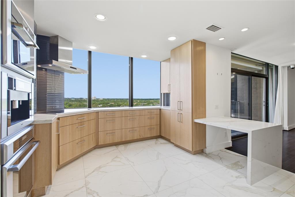 Bonaventure Condo - Residential