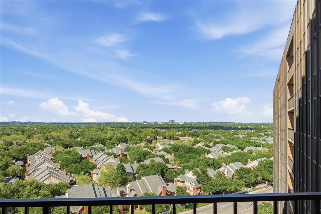 Bonaventure Condo - Residential