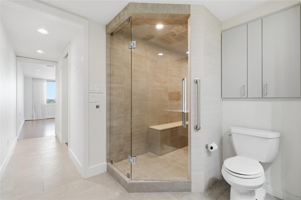 Bonaventure Condo - Residential