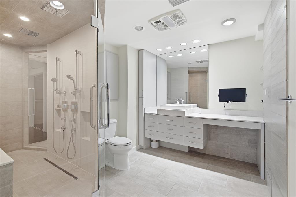 Bonaventure Condo - Residential