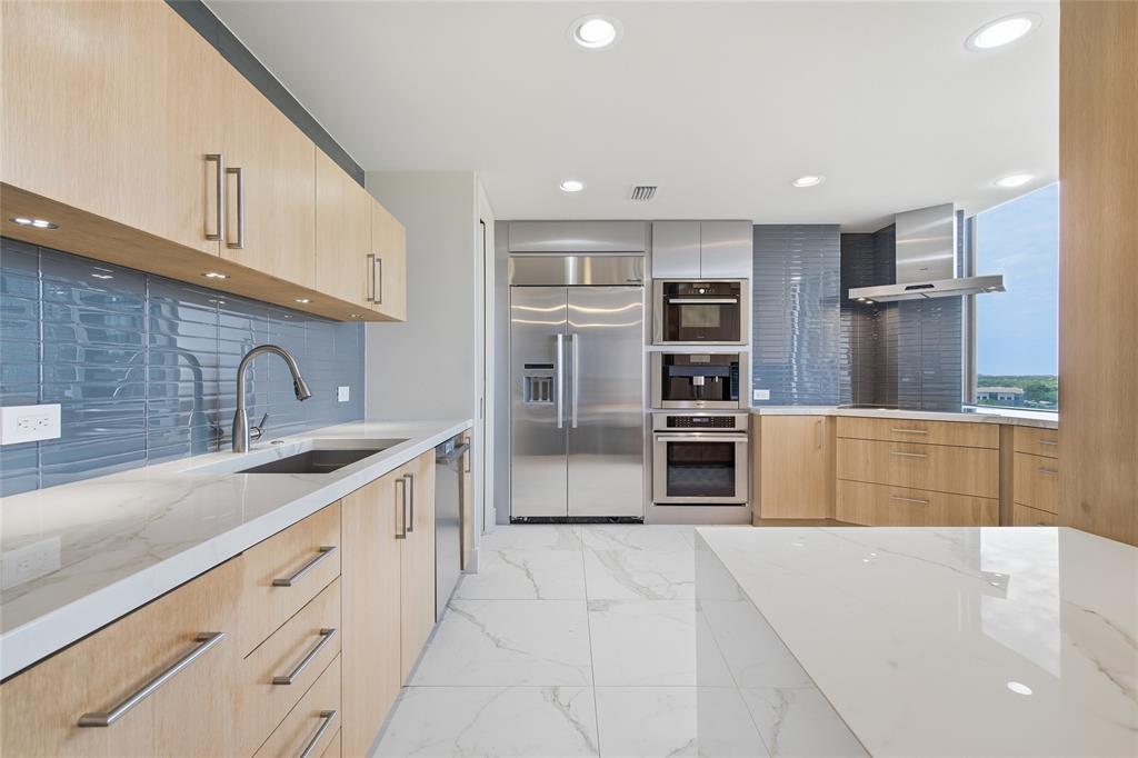 Bonaventure Condo - Residential