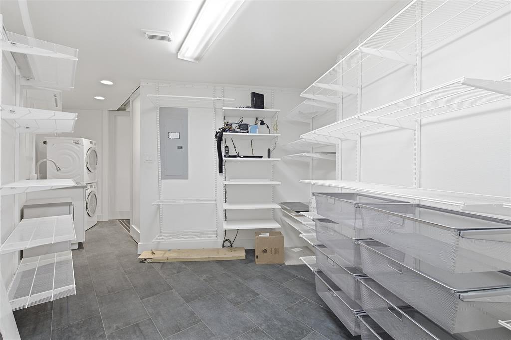 Bonaventure Condo - Residential