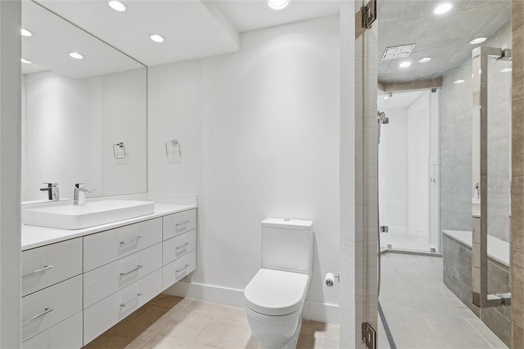 Bonaventure Condo - Residential