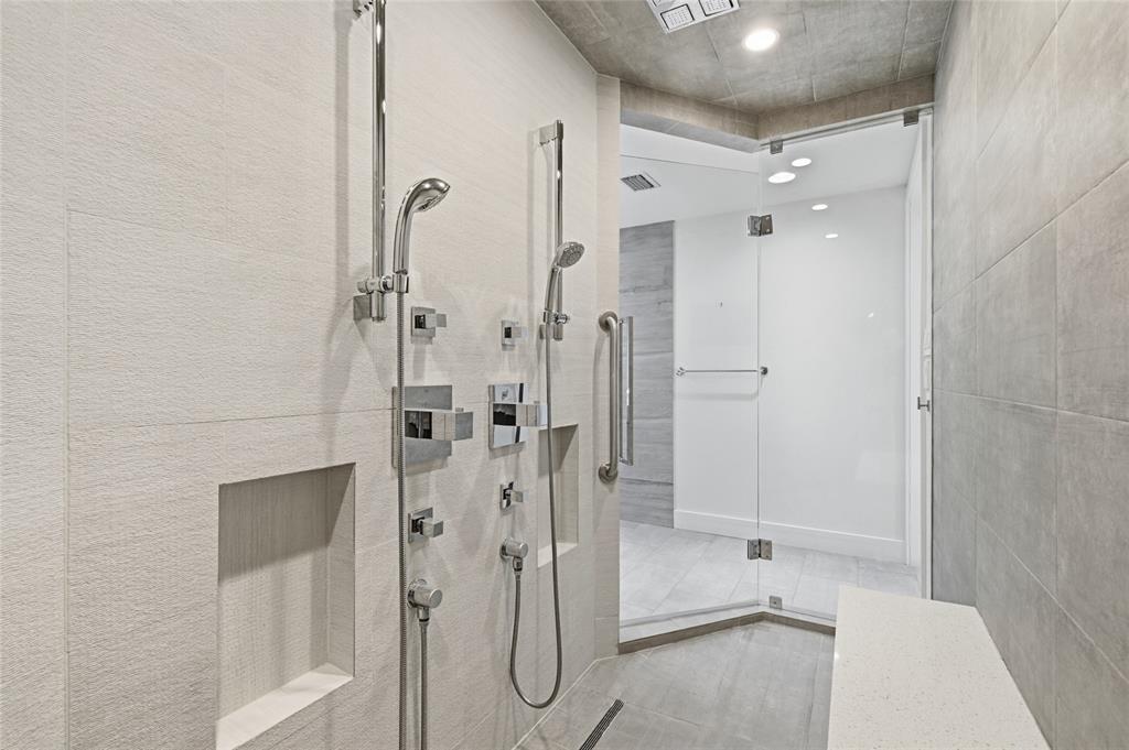 Bonaventure Condo - Residential