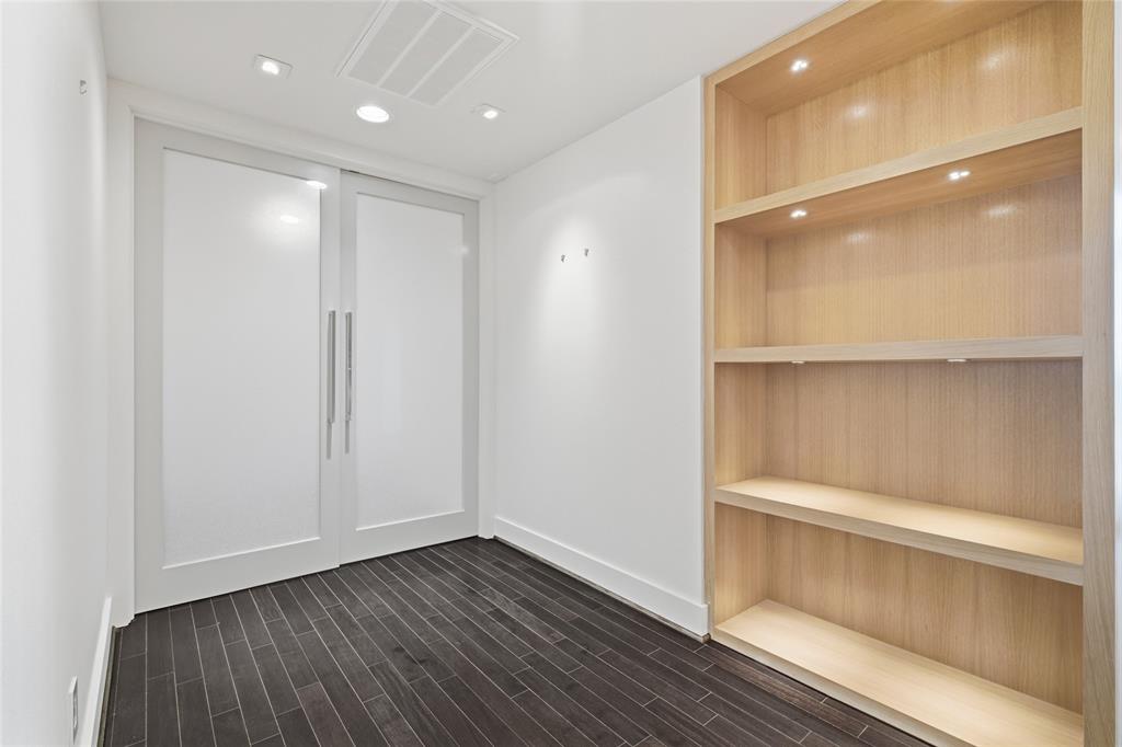 Bonaventure Condo - Residential