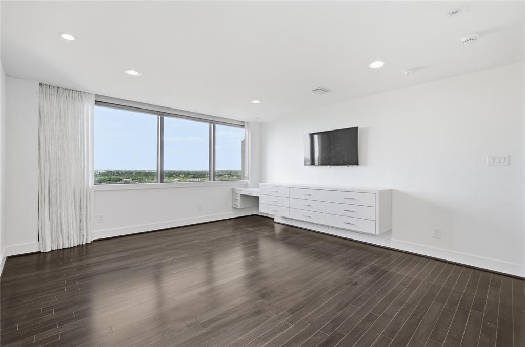 Bonaventure Condo - Residential