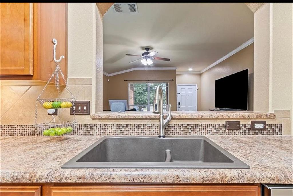 9813 Iron Horse Trail