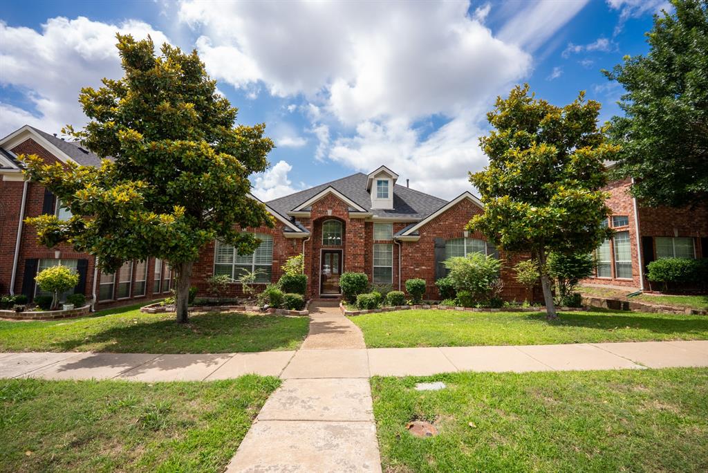 1810 Winterberry Trail