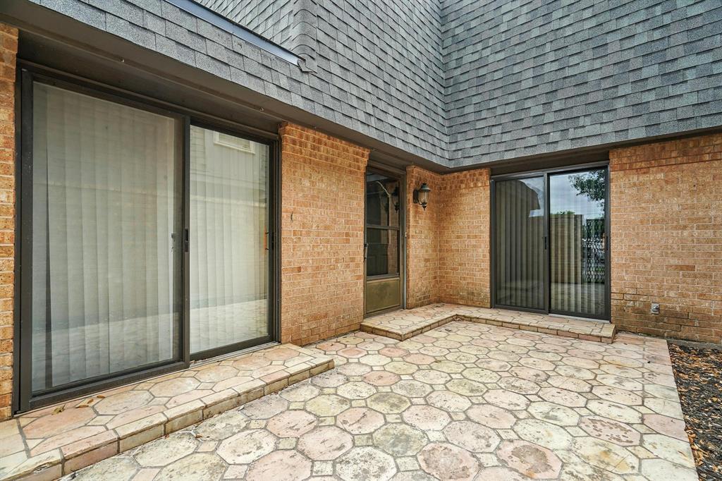 2729 Caton Place