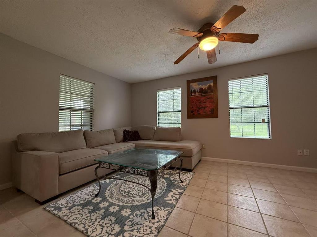 112 Plainview Drive