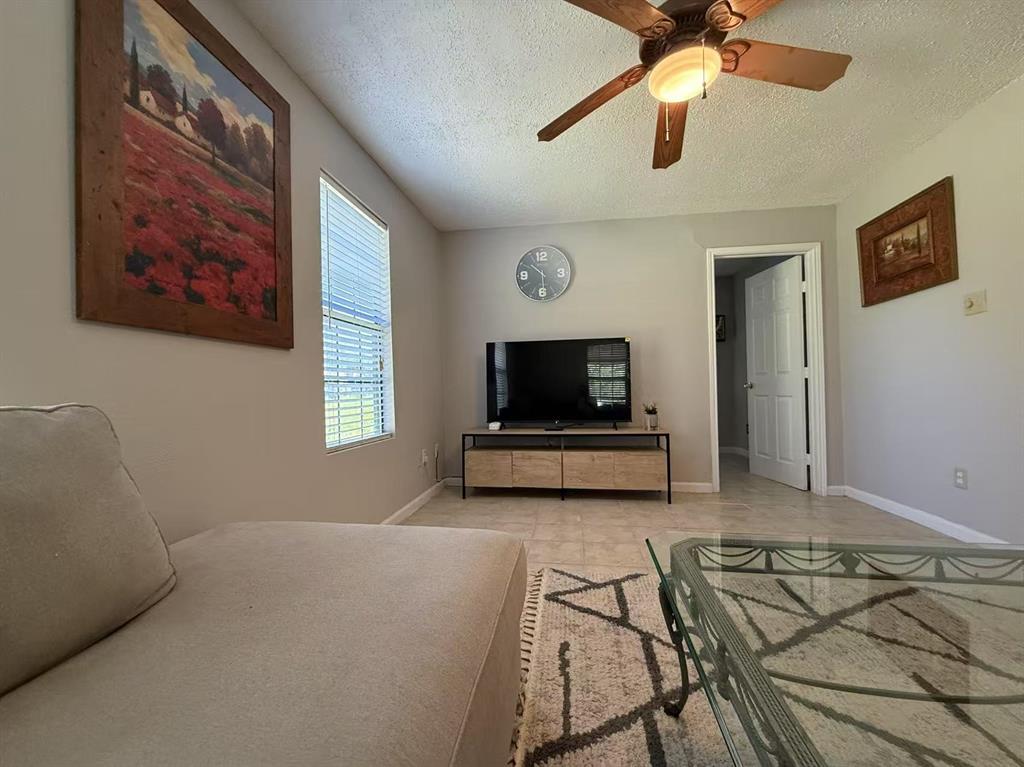 112 Plainview Drive
