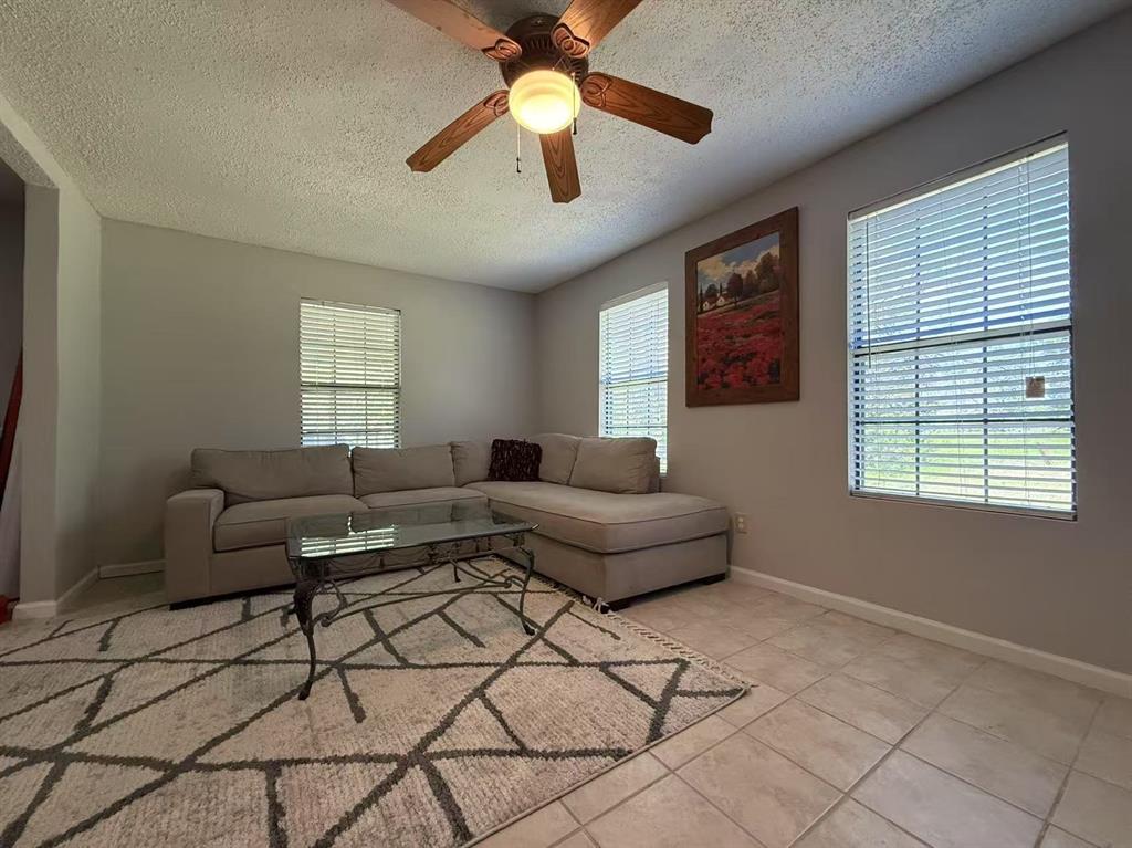112 Plainview Drive