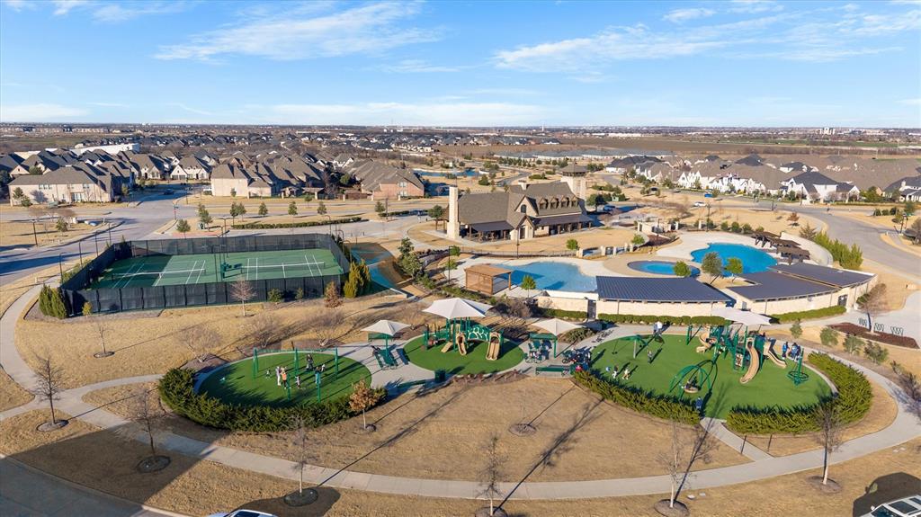 Star Trail Ph Five - Residential