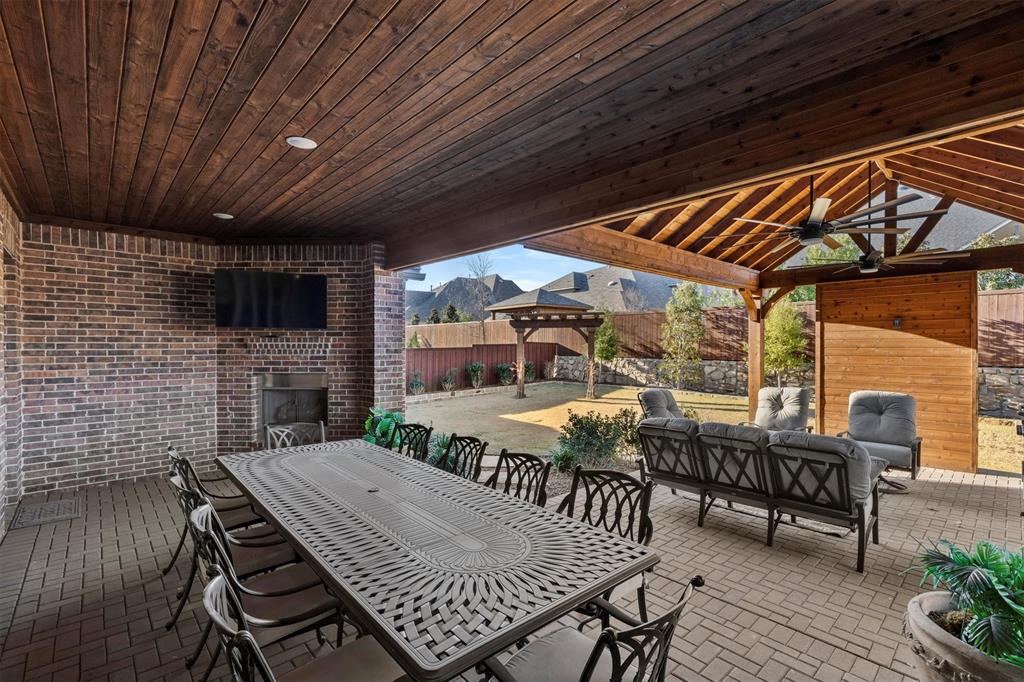 Star Trail Ph Five - Residential