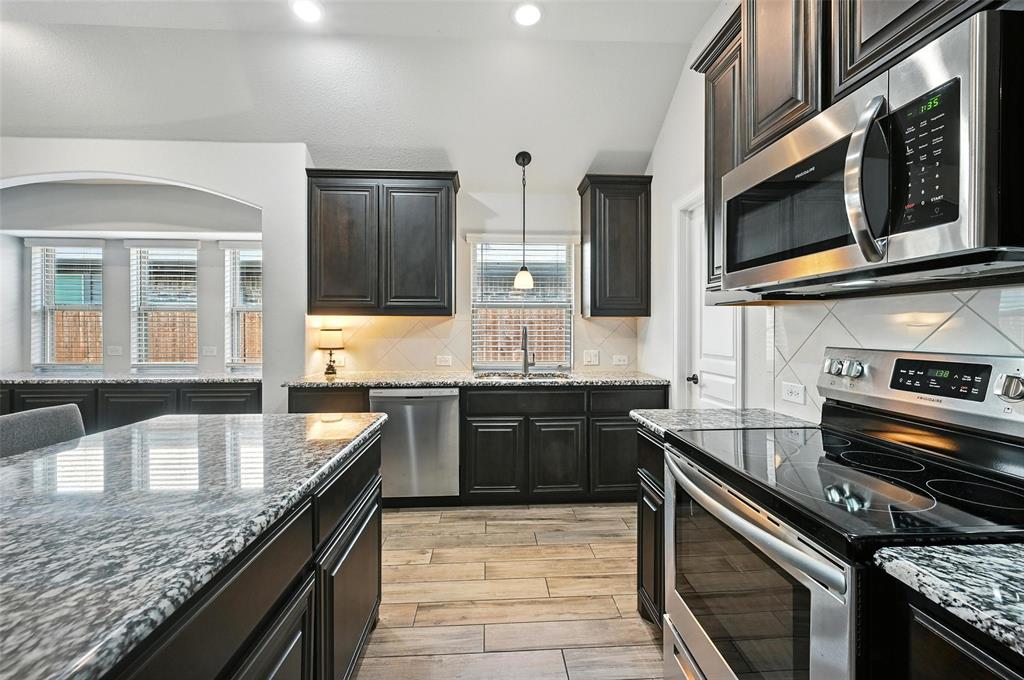 4133 Snowberry Lane