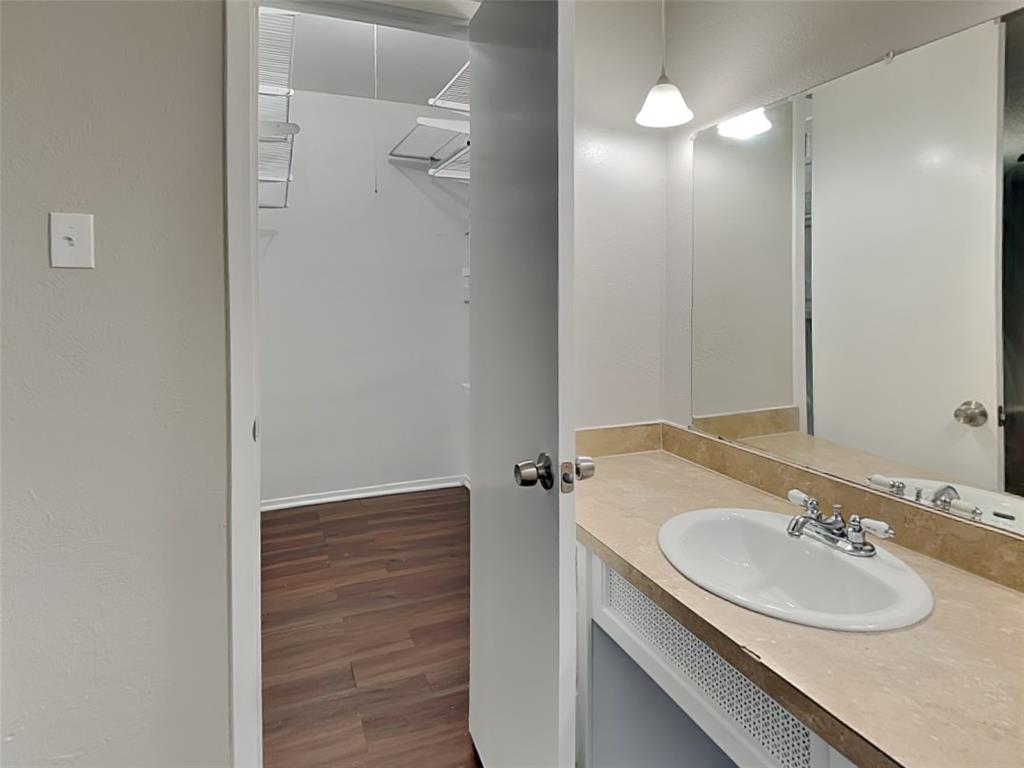 Northwest Park 02 - Residential Lease