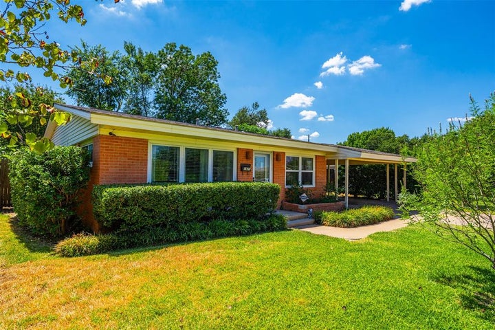 Photo 1 of 29 — 1820 Puritan Drive, Irving, TX 75061