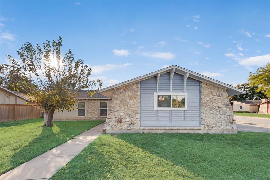 Updated 3-bedroom, 2-bath single-story home with 1580 sq ft on a large corner fenced lot. No HOA! New roof (July 2025). Fresh paint inside and out with renovations that make this home feel new without the builder price tag. The converted garage adds a flexible second living area—perfect for a large home office, recreation room, media room, or play space. Enjoy an open-concept layout connecting the living, dining, and kitchen areas for easy everyday flow and entertaining. Bedrooms are privately set apart, and storage is thoughtfully placed throughout. Outside, there’s room to garden, add a shed, pool, or simply enjoy the yard without HOA restrictions. Conveniently located in Forest Hill near I-20, 287, downtown Fort Worth or Arlington, this home delivers value, updates, and flexibility in one package. 
Highlights:
• 3 beds, 1 Full Bath, 1 Half Bath, 1580 sq ft
• Brand-new roof (2025) + full interior and exterior paint
• Updated fixtures and repairs
• Converted garage = bonus living space
• Corner lot with fenced yard and room for additions
• No HOA = freedom and lower monthly costs
• Quick commute to Fort Worth for work, shopping and entertainment
Offered at $200,000 by Glenn Wegner, Broker-Owner, Lone Star Realty — a veteran-owned DFW boutique brokerage serving North Texas with integrity and precision.