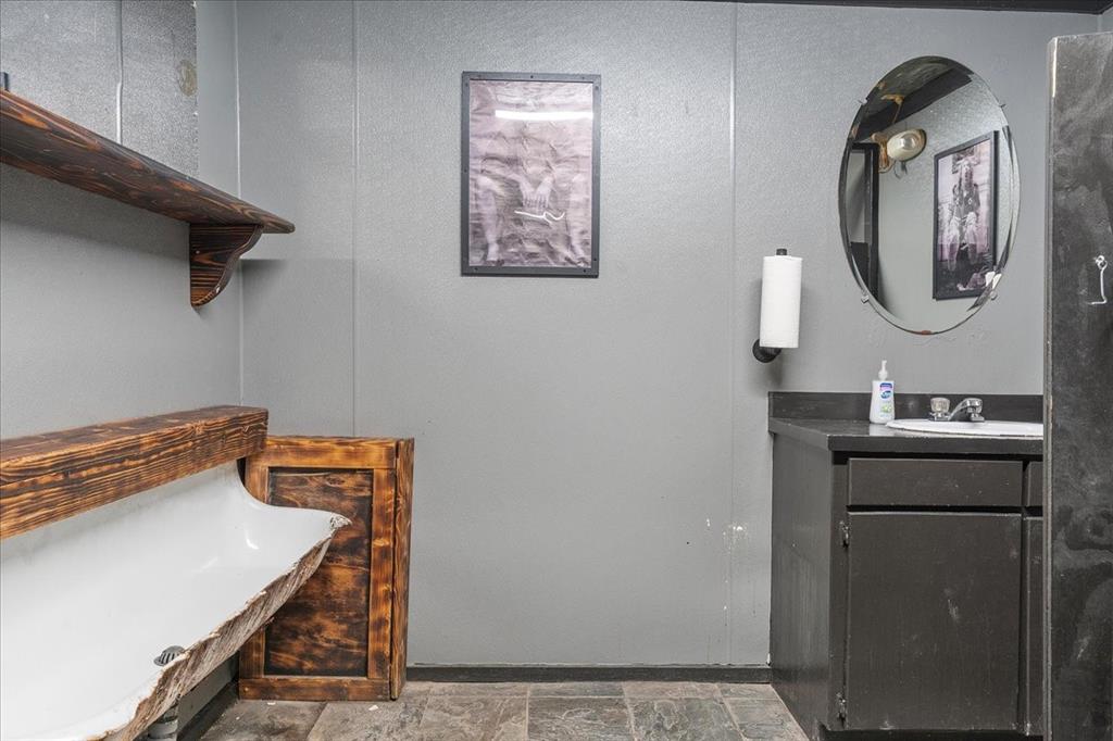 J Mackey Abst 594 - Commercial Sale