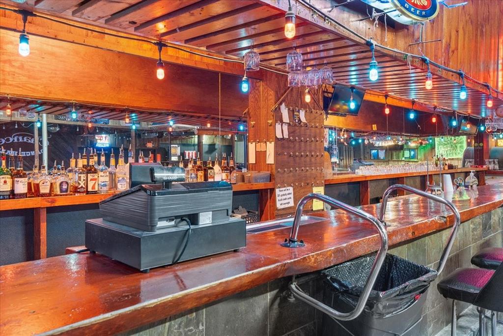 J Mackey Abst 594 - Commercial Sale