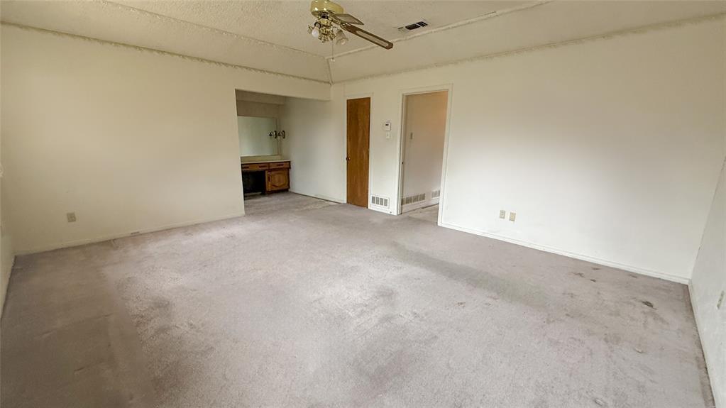 High Meadows 01 - Residential