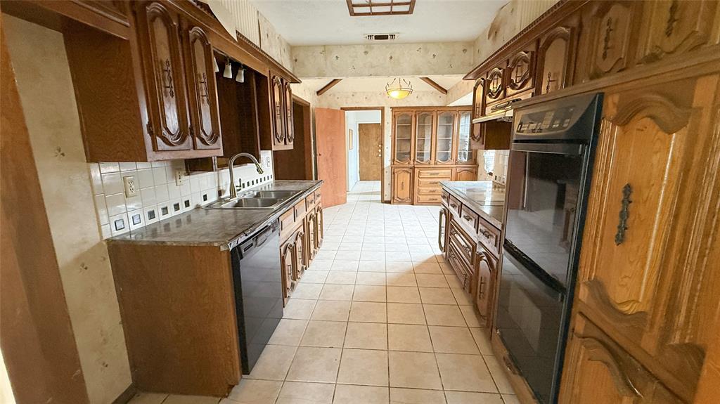 High Meadows 01 - Residential