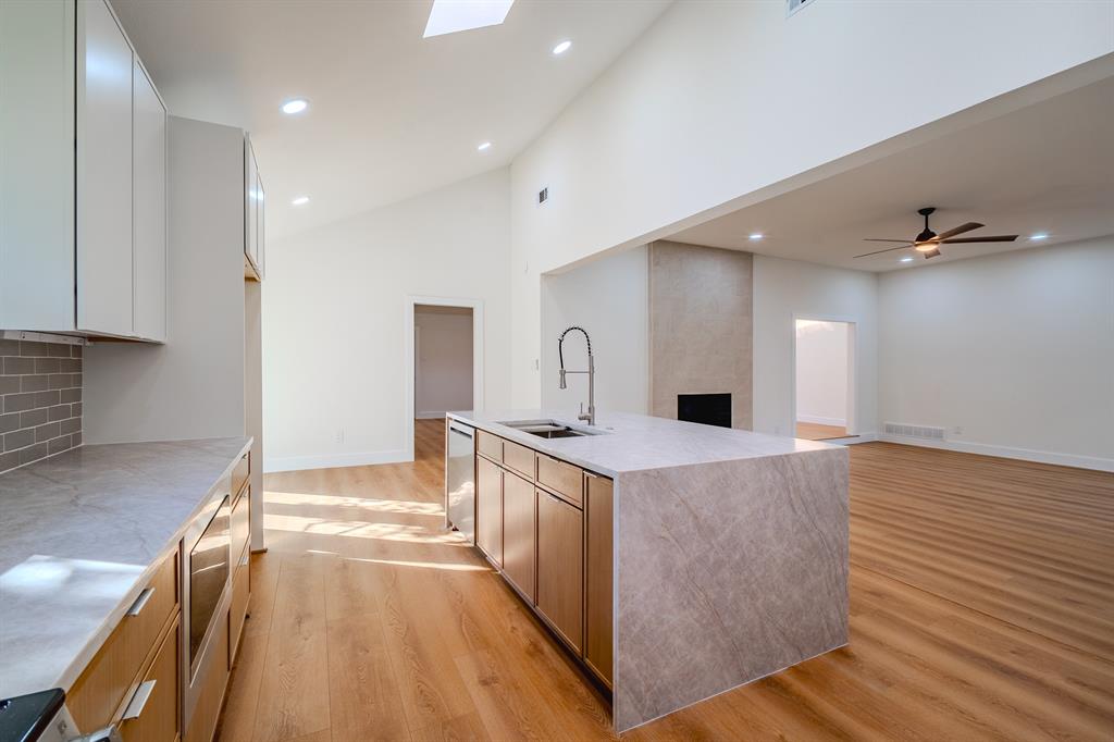 Woodbridge 02 - Residential