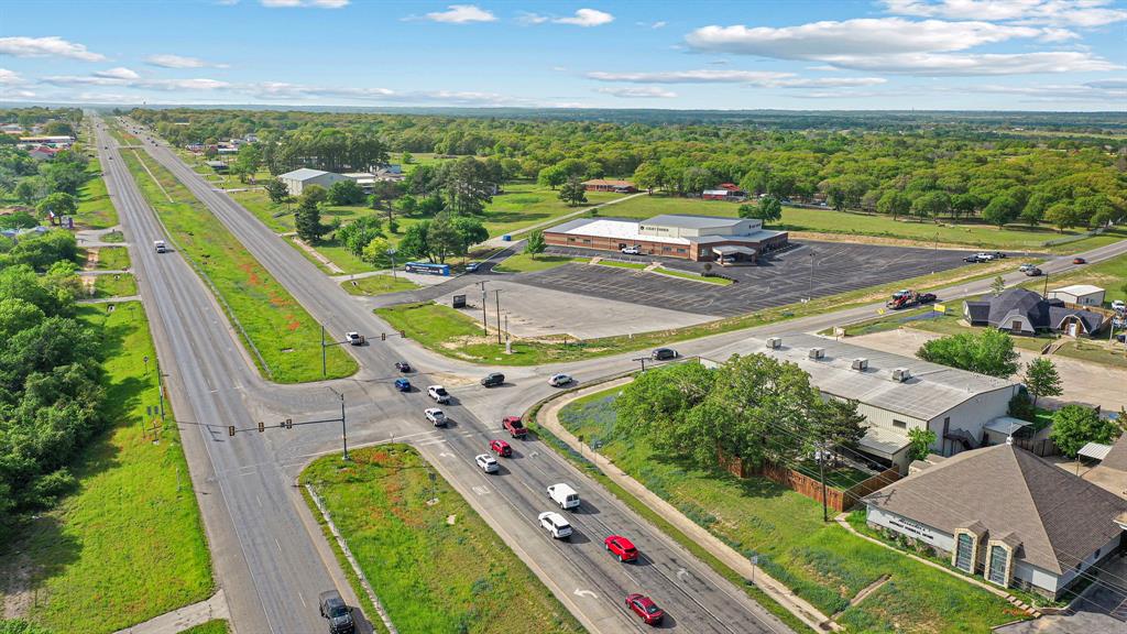 3605 E Highway 199