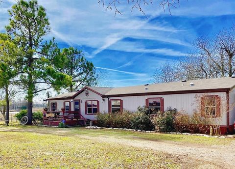 Photo of 272 County Road 2062, Klondike, TX 75448 (MLS # 21255140)