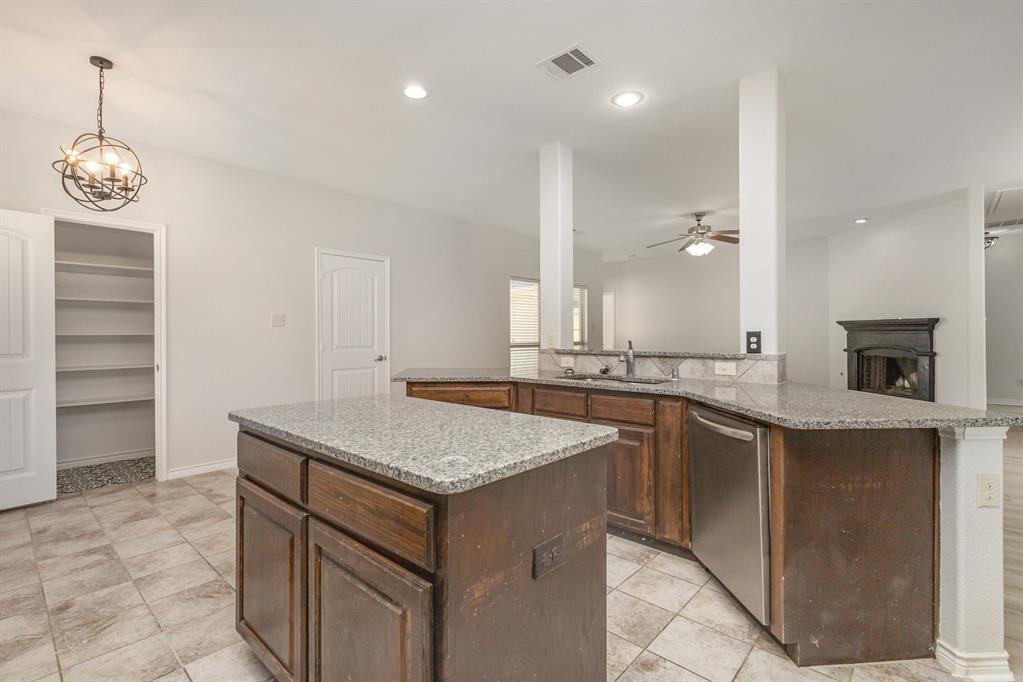 908 Lincoln Drive