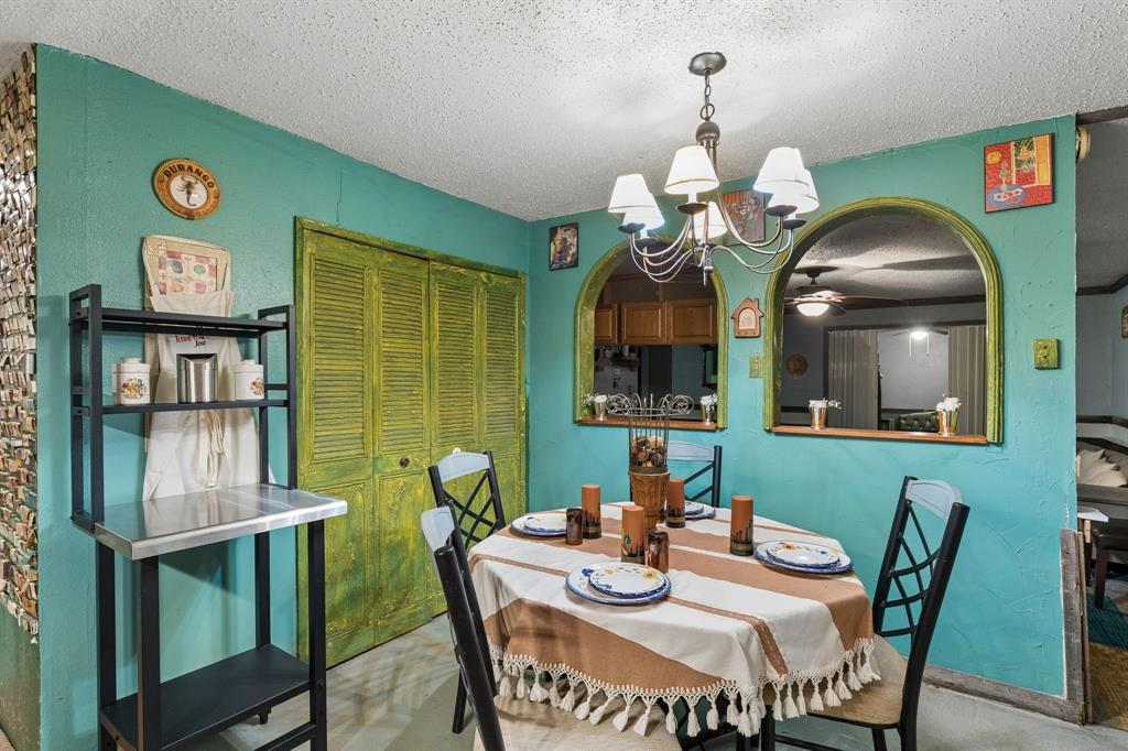 3352 Buckingham Lane