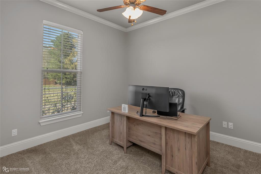 Benton, Louisiana 71006, United States, 5 Bedrooms Bedrooms, ,3 BathroomsBathrooms,Residential,Active,98874