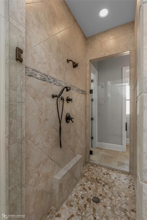 Benton, Louisiana 71006, United States, 5 Bedrooms Bedrooms, ,3 BathroomsBathrooms,Residential,Active,98874