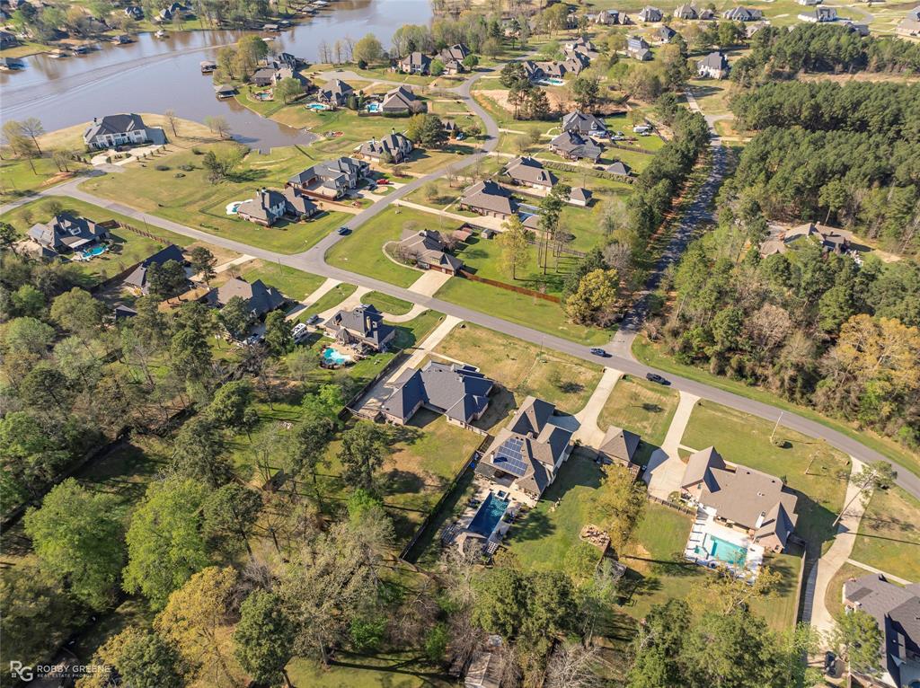 Benton, Louisiana 71006, United States, 5 Bedrooms Bedrooms, ,3 BathroomsBathrooms,Residential,Active,98874