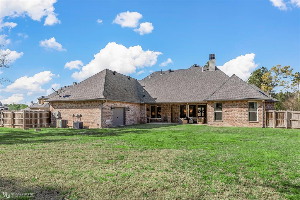 Benton, Louisiana 71006, United States, 5 Bedrooms Bedrooms, ,3 BathroomsBathrooms,Residential,Active,98874