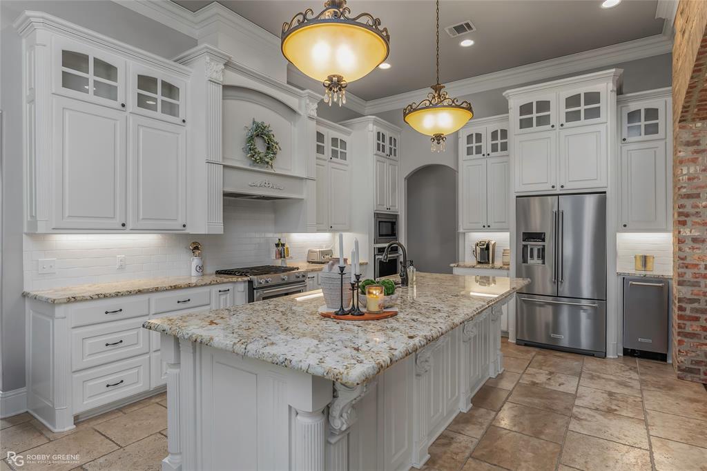 Benton, Louisiana 71006, United States, 5 Bedrooms Bedrooms, ,3 BathroomsBathrooms,Residential,Active,98874