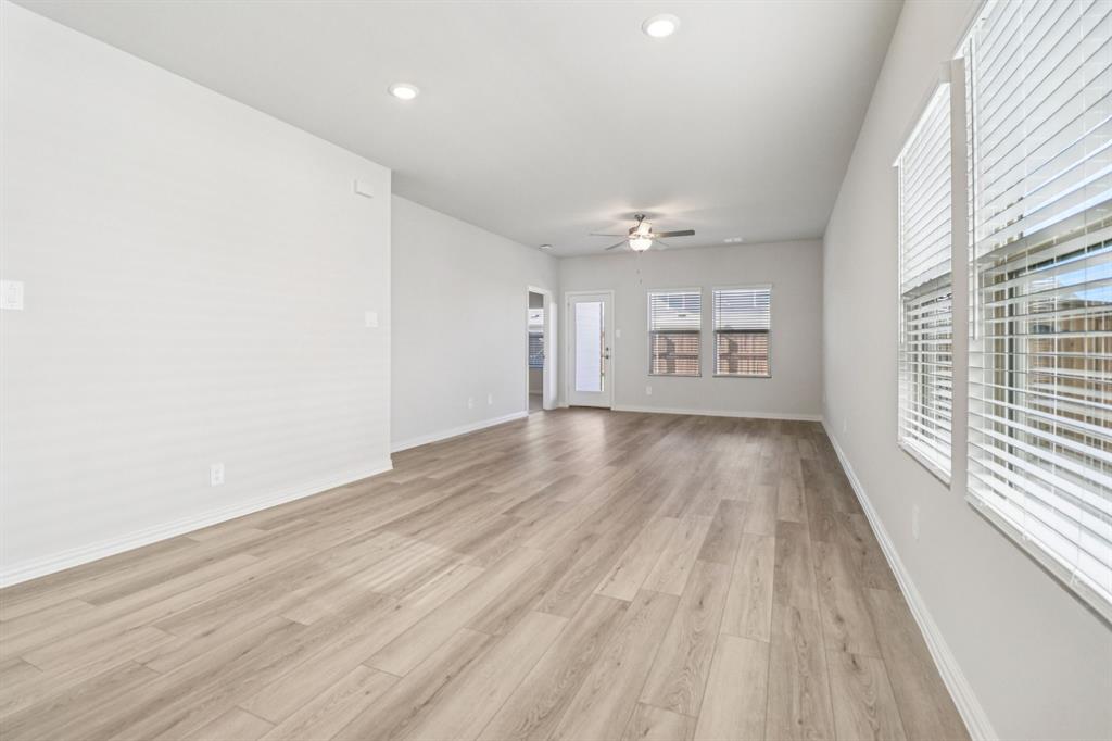 Lakehaven - Residential