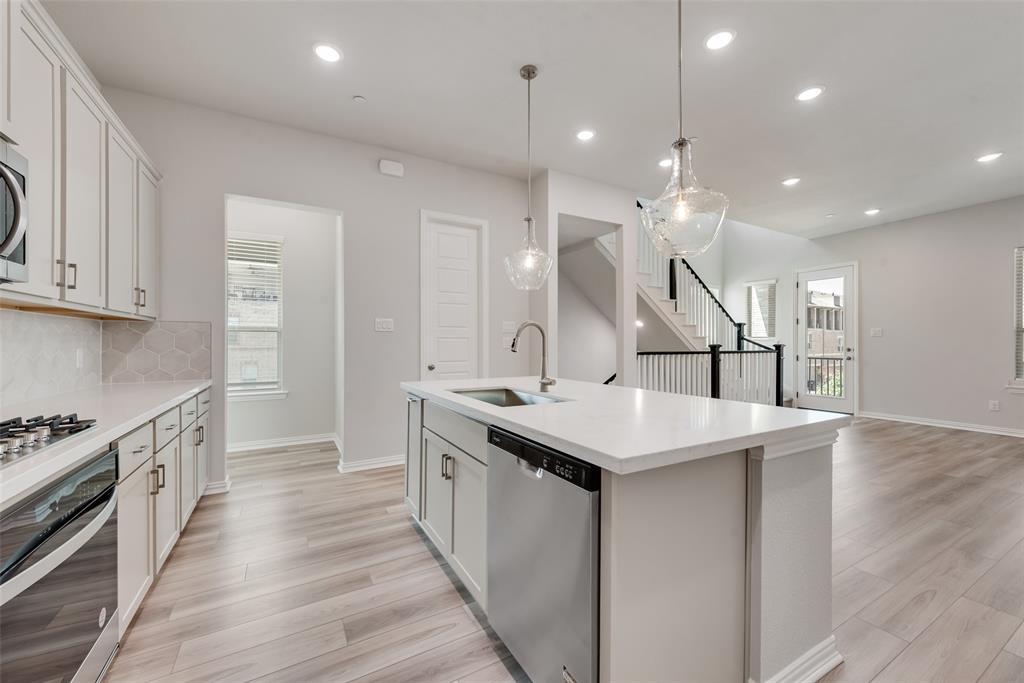 8223 Challenger Lane