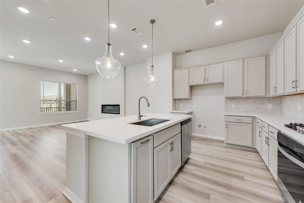 8223 Challenger Lane