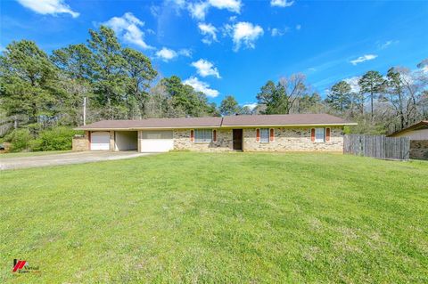 A home in Plain Dealing