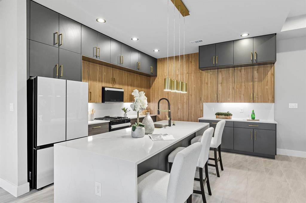 GLENHOLLOW RANCH PH 1, F-102 - Residential