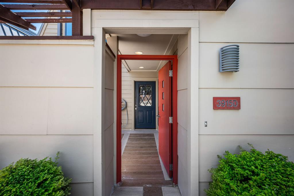 3915 Buena Vista Street D