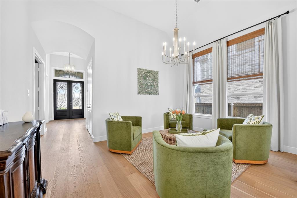 1404 Buttercup Avenue