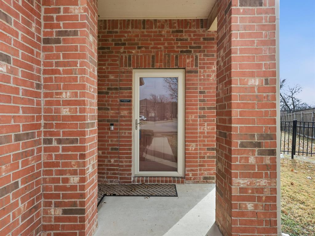 1221 Oakbrook Street