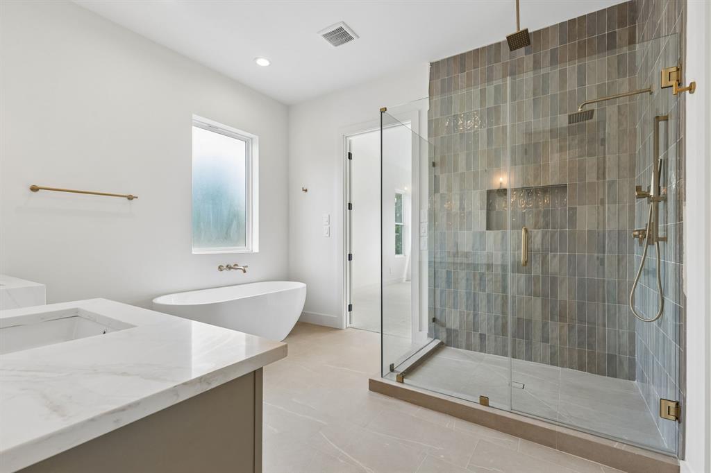 MOUNT AUBURN - Residential