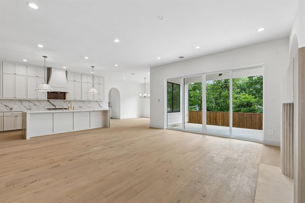 MOUNT AUBURN - Residential
