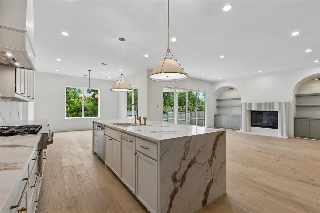 MOUNT AUBURN - Residential