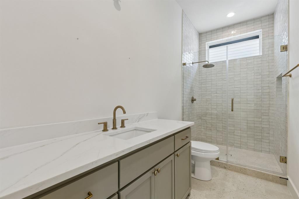 MOUNT AUBURN - Residential