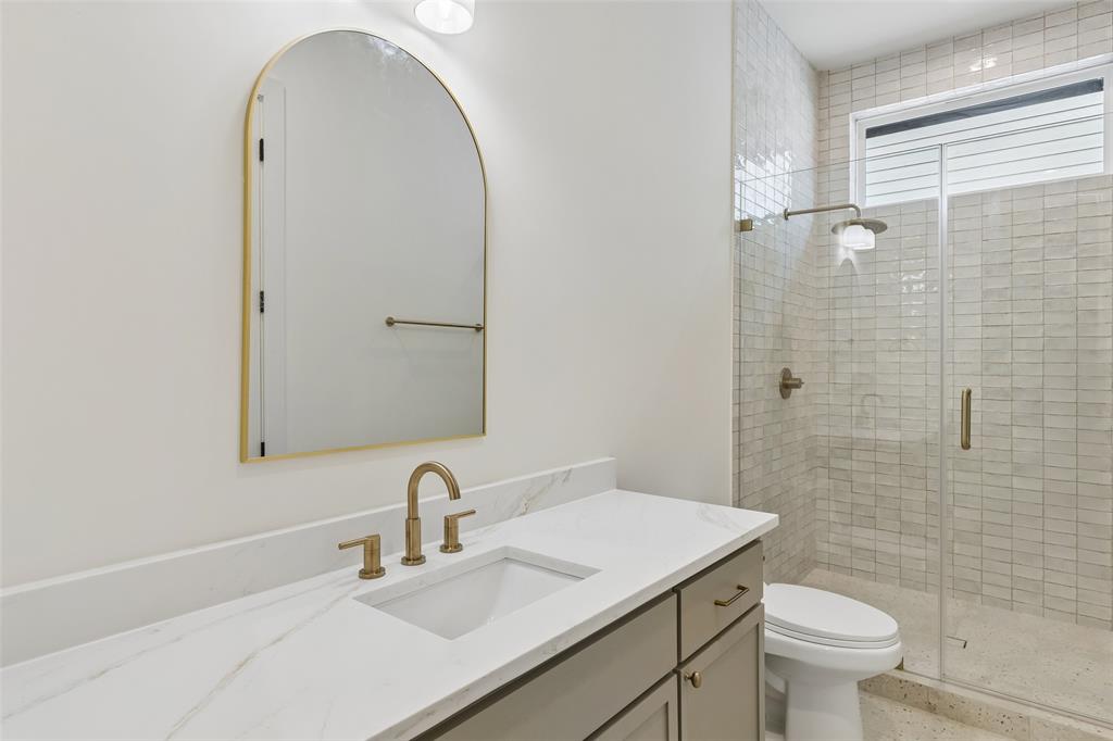 MOUNT AUBURN - Residential
